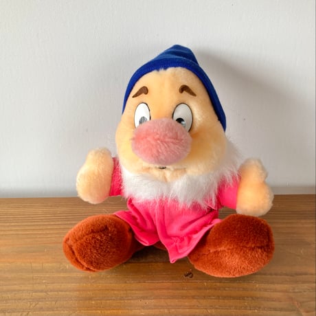Disney The Seven Dwarfs "SNEEZY" 東京ディズニーランド 白雪姫と7人のこびと "くしゃみ” ぬいぐるみ 1980s