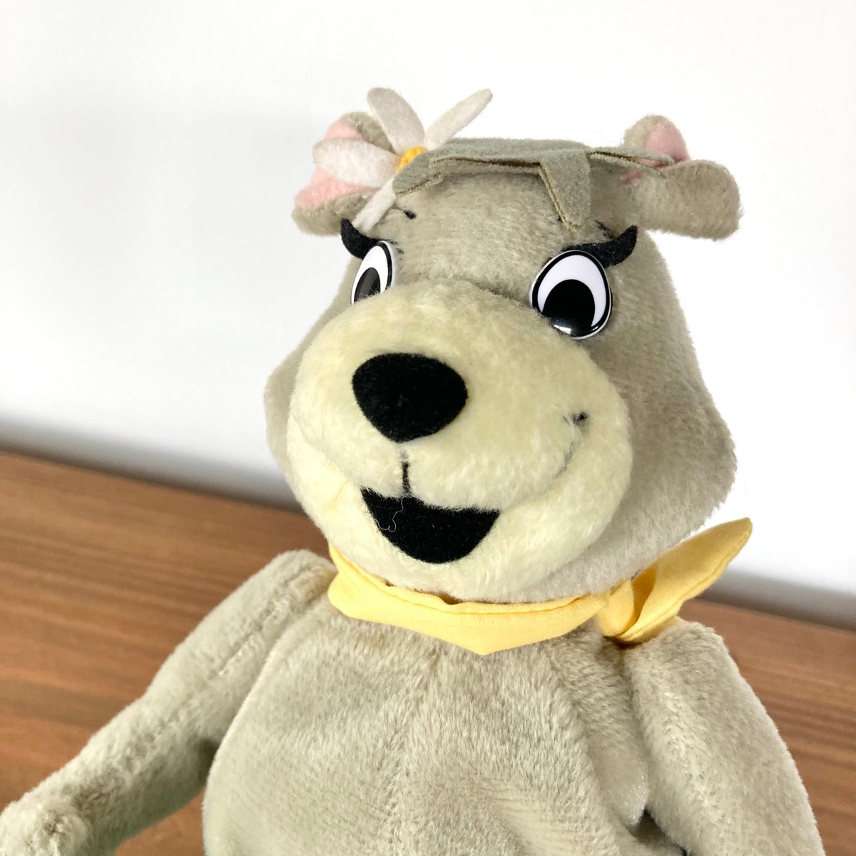 CINDY BEAR YOGI BEAR Hanna Barbera シンディベア ぬいぐるみ