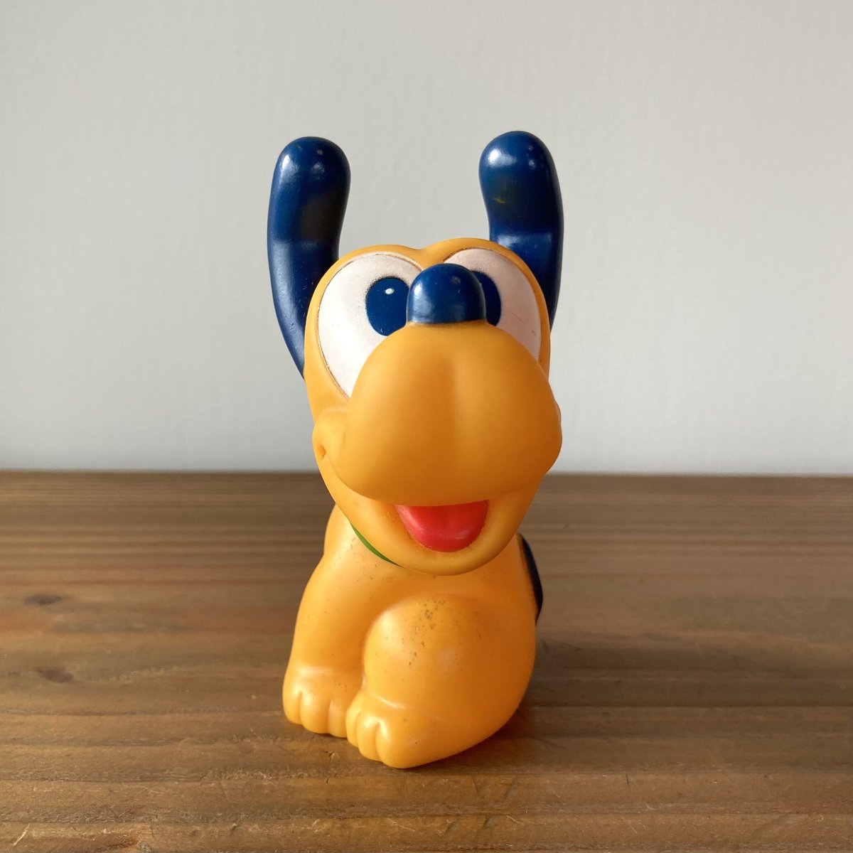 Disney - ヤングエポック プルート 木製フィギュアの通販 by