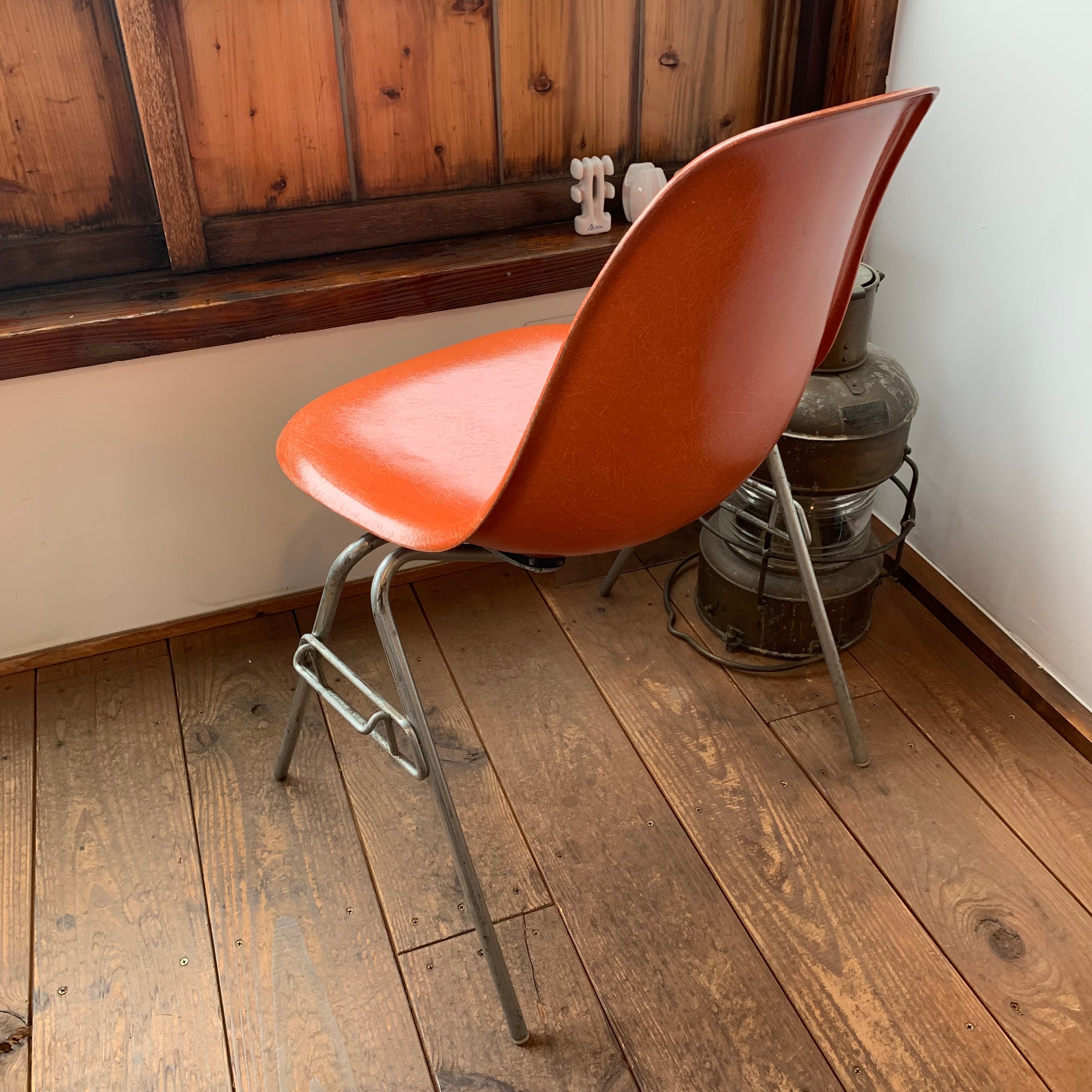 EAMES イームズ チェア ② 1959 サイドシェル スタッキングベース
