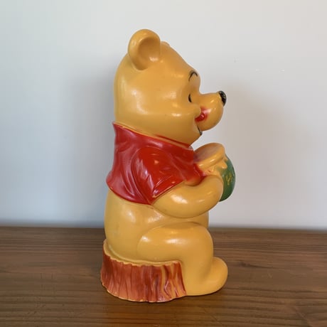 1970s WINNIE THE POOH BANK･PLAY PAL PLASTICS くまのプーさんコインバンク 貯金箱