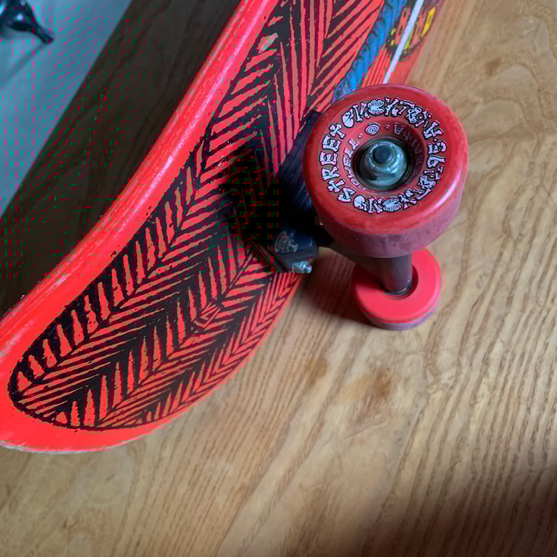 MIKE VALLELY 1988 POWELL PERALTA SKATEBOARD vin