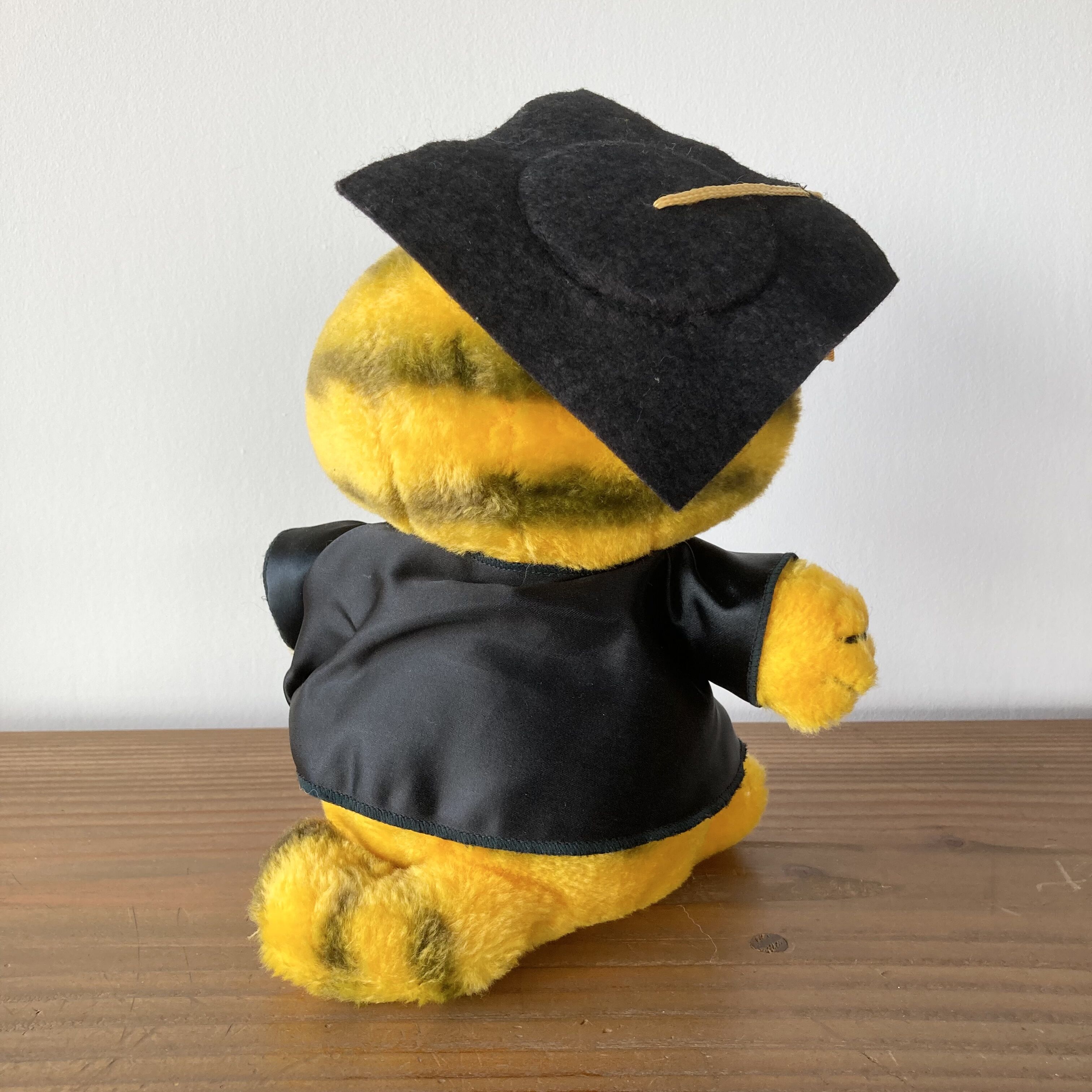 GARFIELD ガーフィールド ぬいぐるみ DAKIN 1980s／GRADUATION |