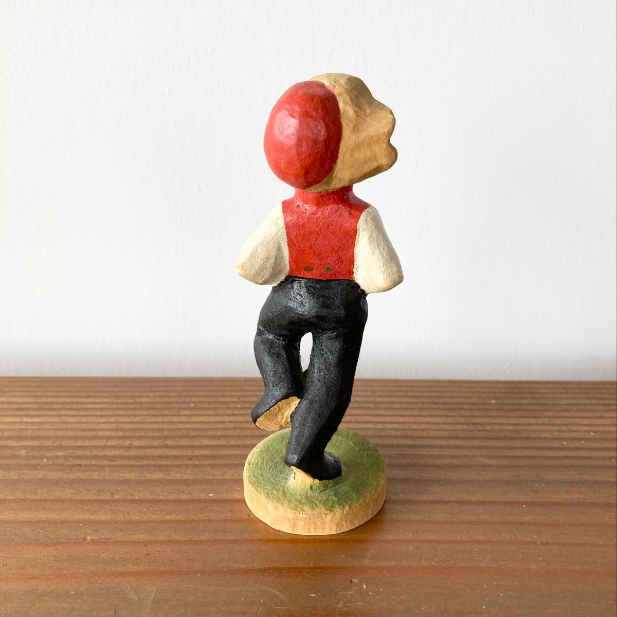 HENNING Wood Carving へニング木彫り彫刻／踊る少年 | MILMOUNTA
