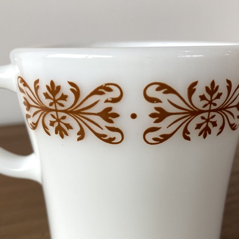 2個セット！美品！70s オールドパイレックスPYREX マグカップ USA バタフライゴールドマグ 1960年代～1970年代製造 oldPyrex