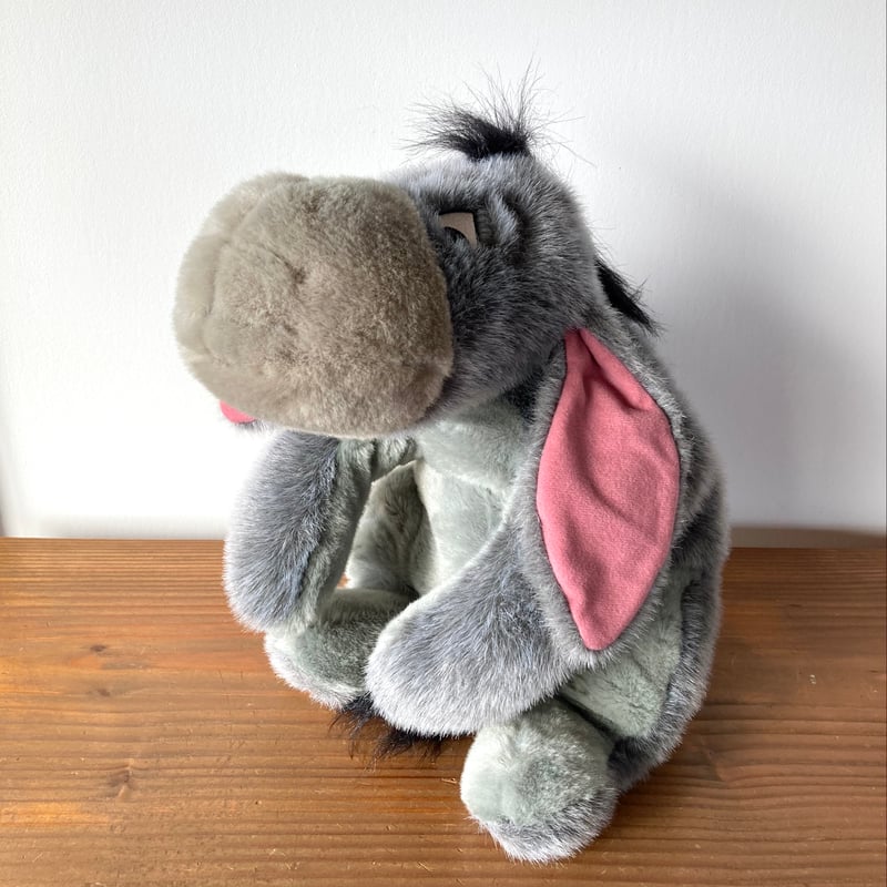EEYORE Winnie the Pooh イーヨー ぬいぐるみ Disneyland Re