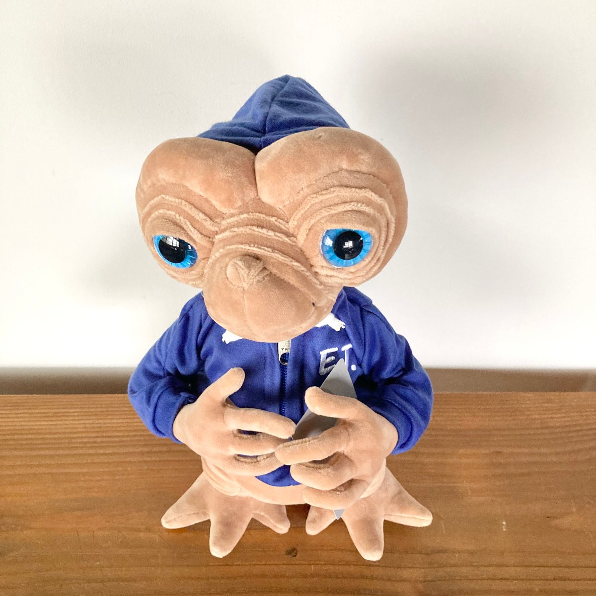 激安価格の 青パーカー E.T.ぬいぐるみ UNIVERSAL 紙タグつき STUDIOS ぬいぐるみ