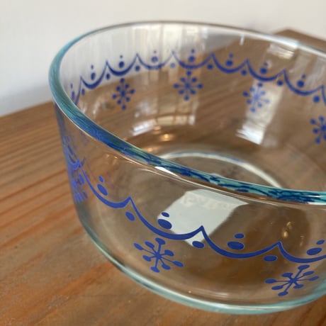 PYREX 4-cup Glass Food Storage Container パイレックス フタ付きガラスキャニスター／Snowflake