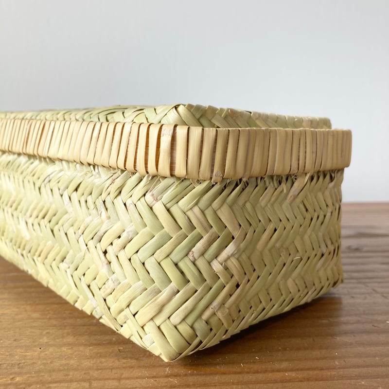 鳥越竹細工 岩手県 すず竹 行李 かご 「身」と「ふた」 岩手県鳥越地区の