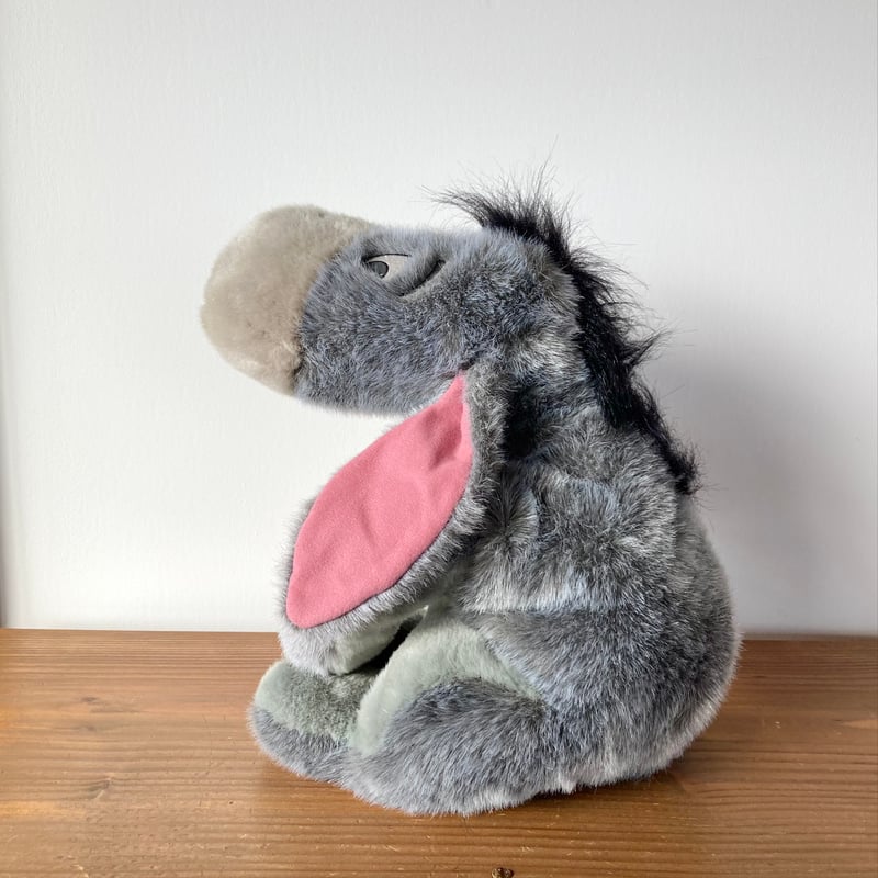 本日限定値下　新品　イーヨー ぬいぐるみ ウトウト　ディズニーストア　タグ付き タグ付き ディズニーストア限定 イーヨー ウトウト ぬいぐるみ