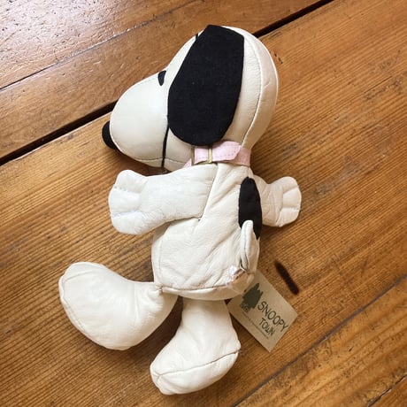 SNOOPY 本革ぬいぐるみ(お座り)／1997年 SNOOPY TOWN