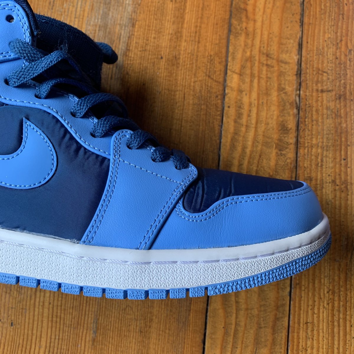 NIKE AIR JORDAN 1 HIGH STRAP size 10 | MILMOUNT NIKE AIR JORDAN 1 HIGH STRAP size 10 | MILMOUNT