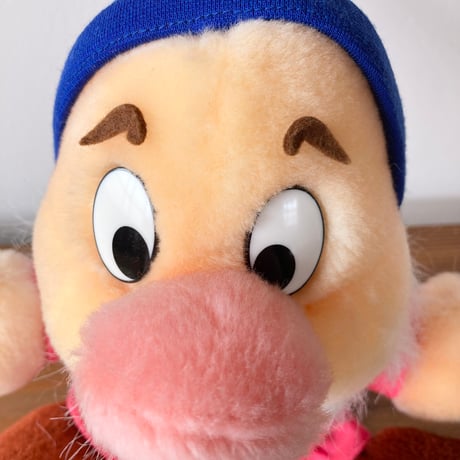 Disney The Seven Dwarfs "SNEEZY" 東京ディズニーランド 白雪姫と7人のこびと "くしゃみ” ぬいぐるみ 1980s