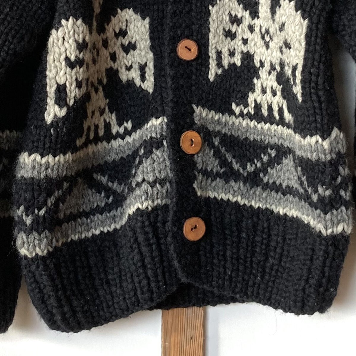 【Cowichan shepherd】メープルボタン カウチンニット フーディー fit=scale-down,w=1200