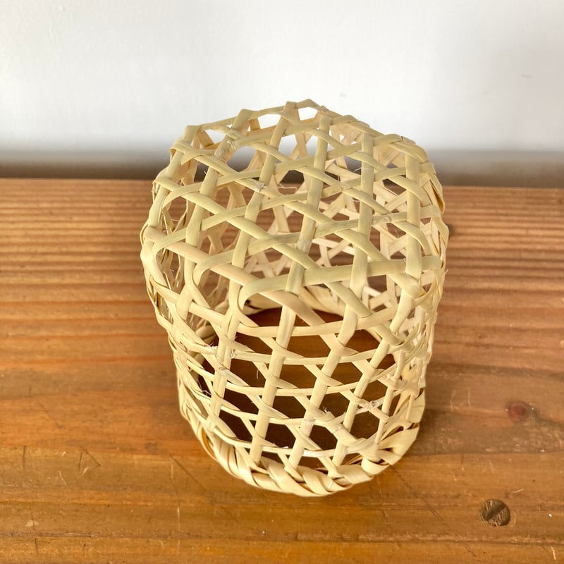 岩手県 鳥越竹細工 すず竹 「おにぎり入れ」 岩手県/すず竹 おにぎり入れ-1basketry