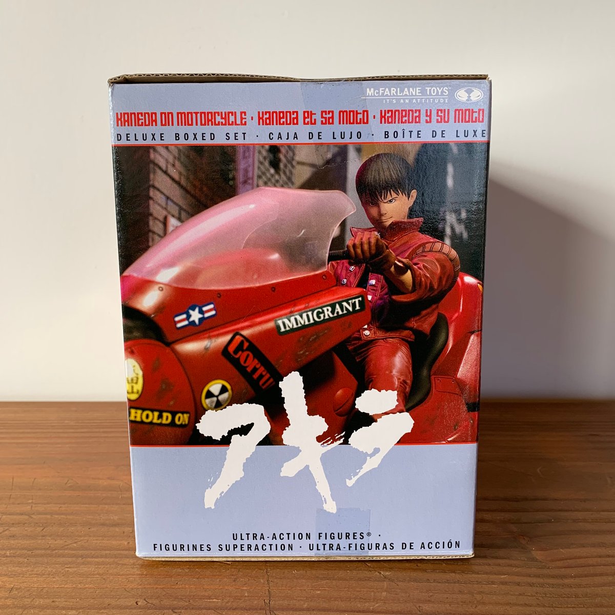 AKIRA KANEDA ON MOTORCYCLE 2000 McFARLANE TOYS