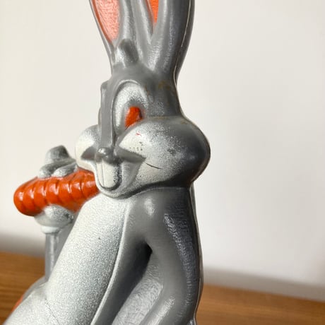 BUGS BUNNY LUNEY TUNES バッグスバニー プラスチック フィギュア SEVEN ARTS／グレー
