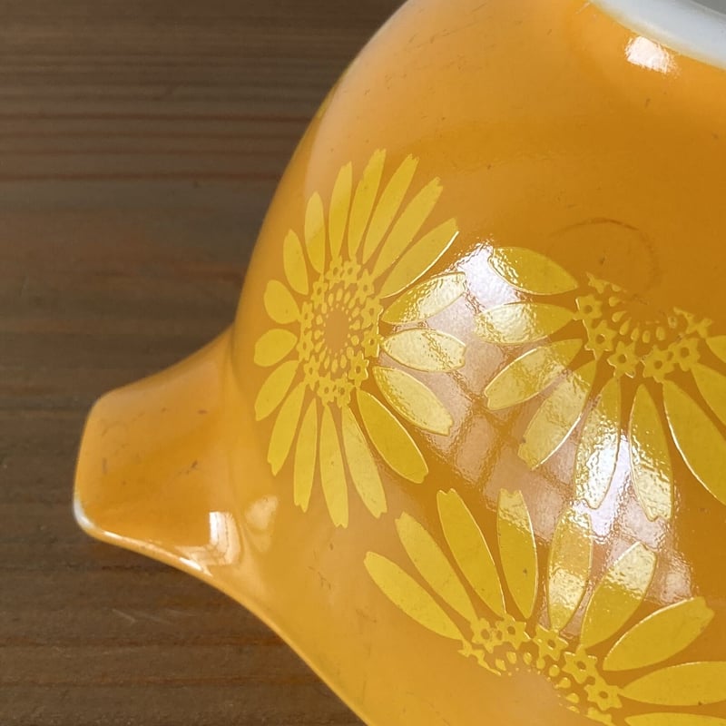 PYREX オールドパイレックス シンデレラボウル M／Daisy
