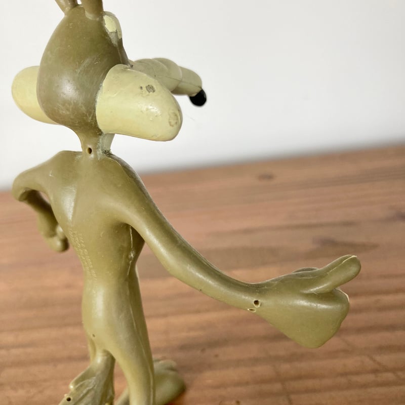 WILE.E.COYOTE Looney Tunes コヨーテ ベンダブル フィギュア TYC