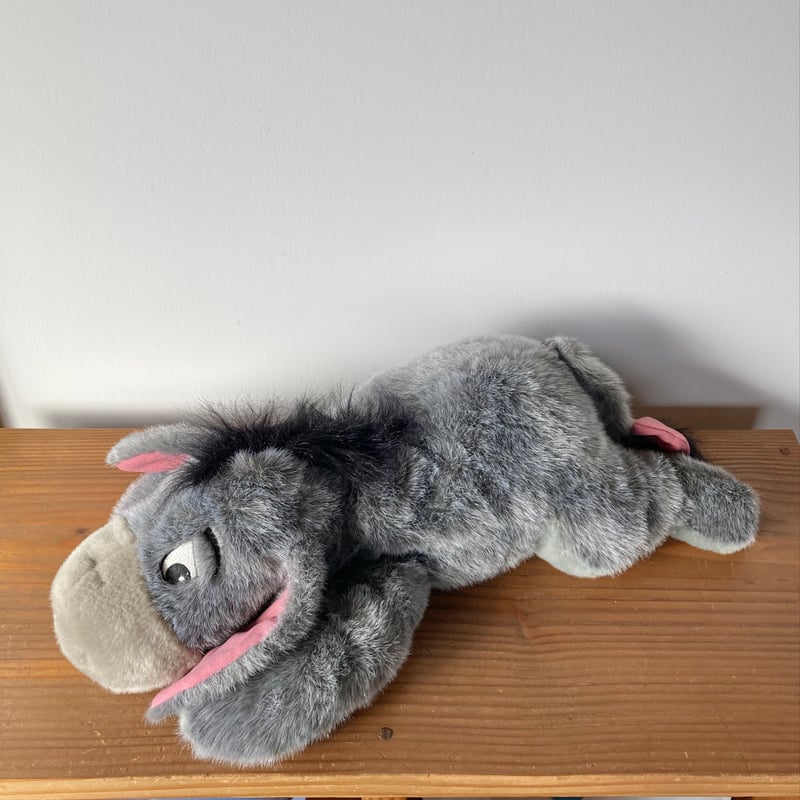 EEYORE Winnie the Pooh イーヨー ぬいぐるみ Disneyland Re