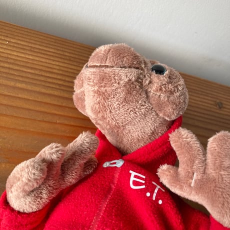 E.T.ぬいぐるみ 赤パーカー UNIVERSAL STUDIOS 紙タグつき