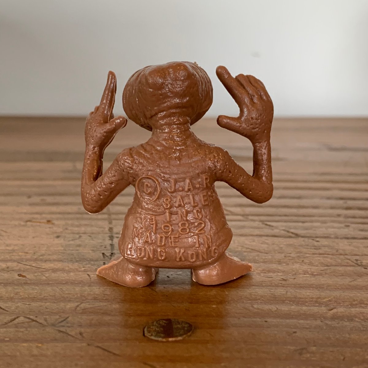 E.T. フィギュア 1982年製 E.T. 1982年 PVC フィギュア デッドストック NOS | MILMOUNTAIN