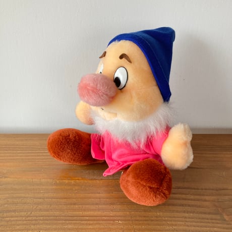Disney The Seven Dwarfs "SNEEZY" 東京ディズニーランド 白雪姫と7人のこびと "くしゃみ” ぬいぐるみ 1980s