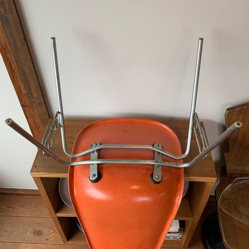 EAMES イームズ チェア ② 1959 サイドシェル スタッキングベース