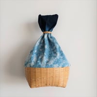 竹と藍綿の手提げかご