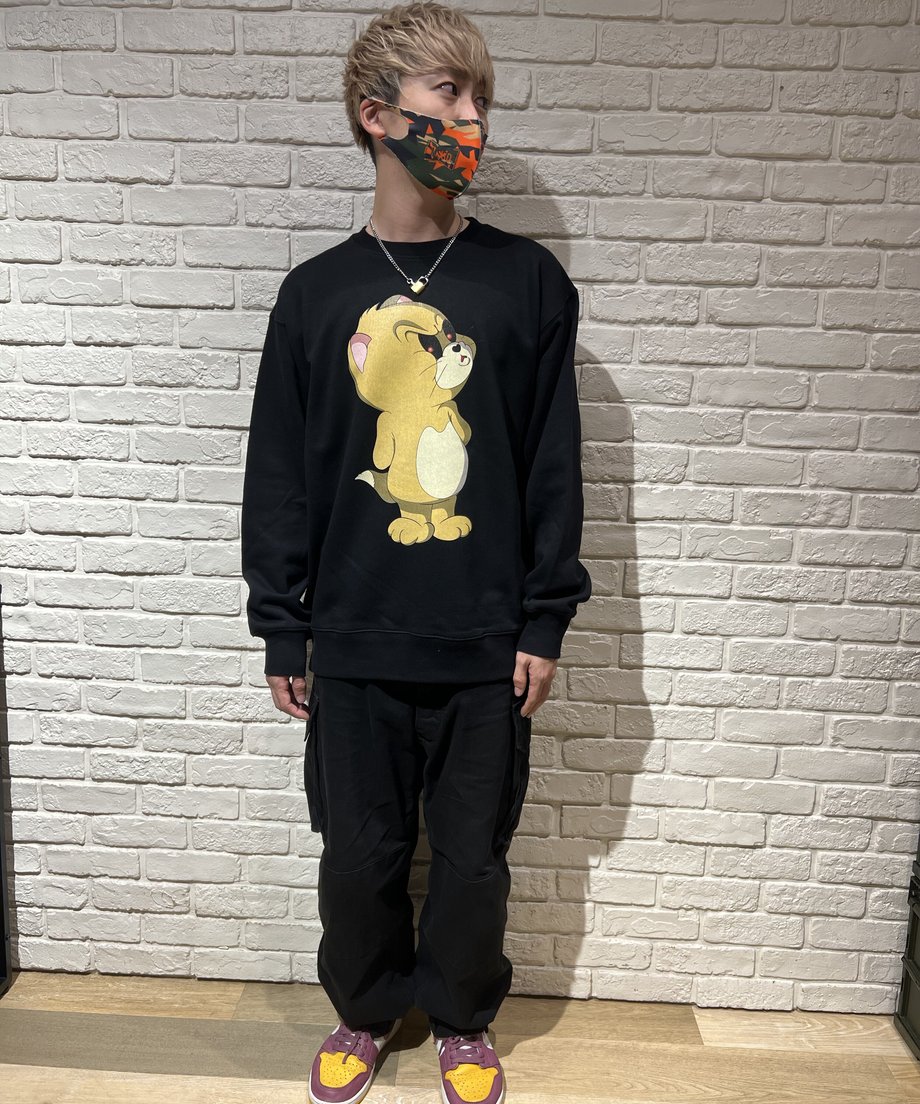 63526439f3de5c5e0f0f712b