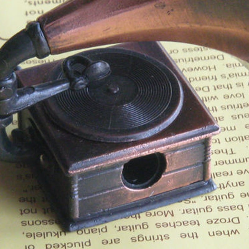 アンティーク鉛筆削り/蓄音器 | 瀬戸の潮風