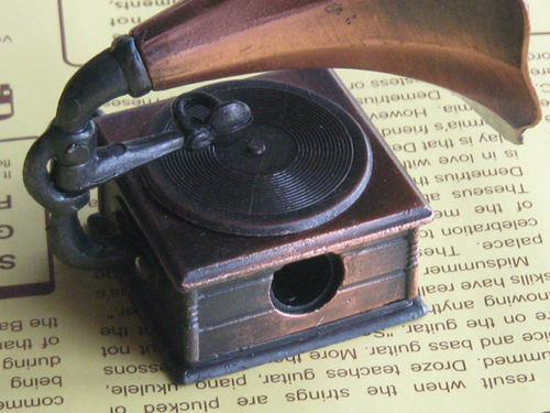 アンティーク鉛筆削り/蓄音器 | 瀬戸の潮風