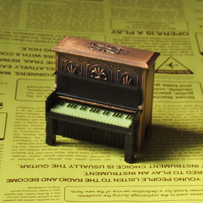 アンティーク鉛筆削り/アップライトピアノ | 瀬戸の潮風