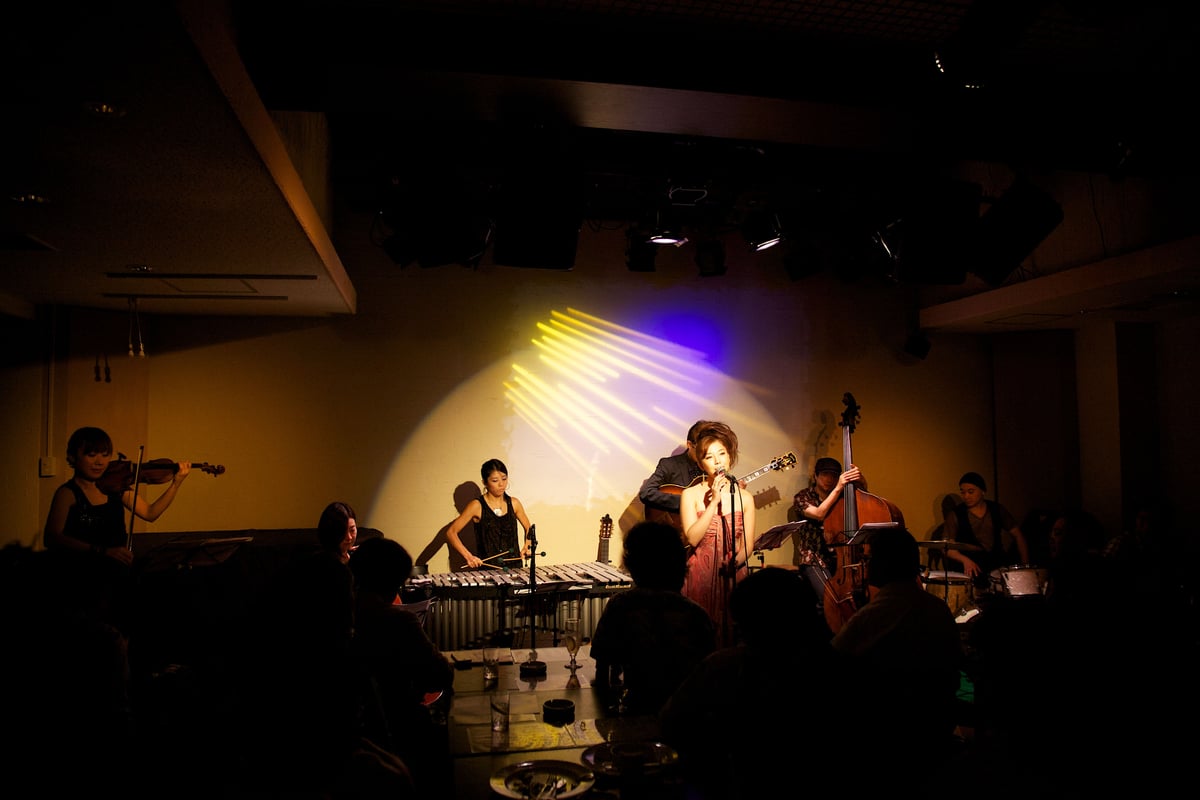 田中真由美（ジャズ・ボーカル）／『ＤＥＳＥＲＴ　ＲＯＳＥ（デザート・ローズ）』 MAYUMI TANAKA OFFICIAL WEBSITE:::