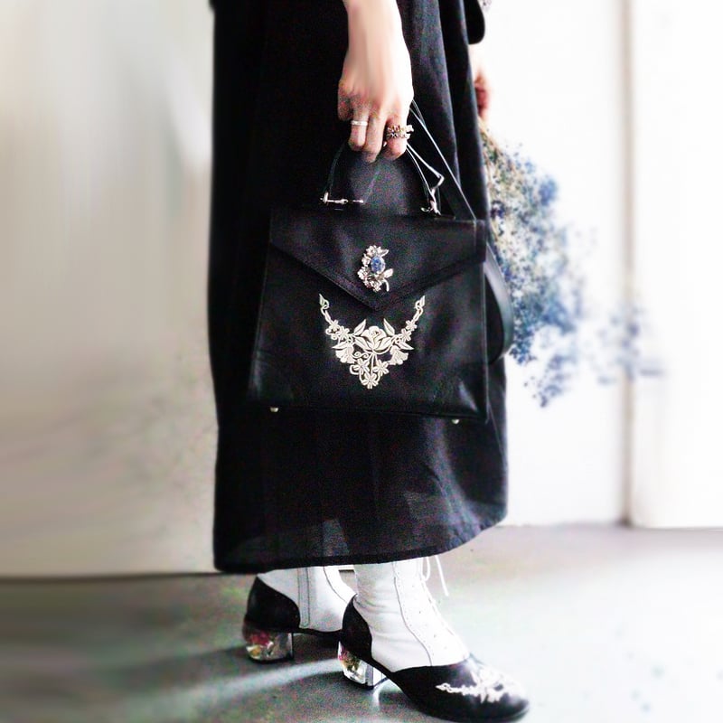 オフィーリアの目覚め＃02 (ご予約商品）Black×Silver 刺繍