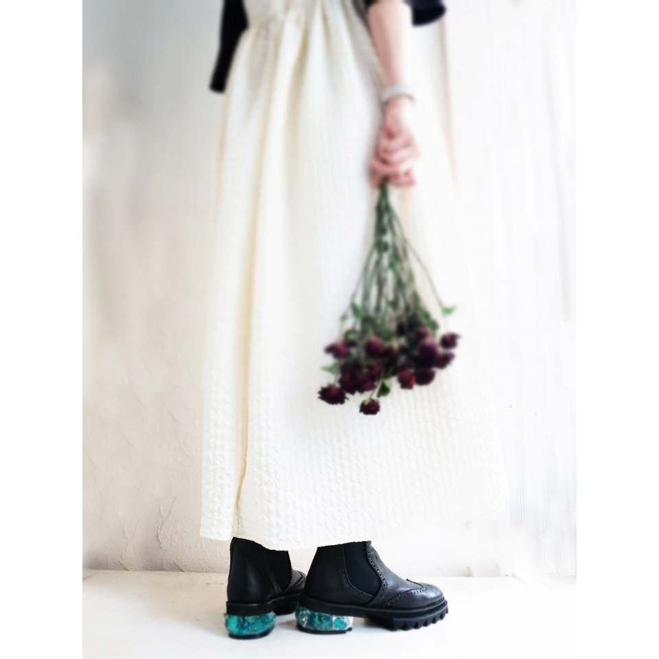 公式 MABATAKI 美雨 Crow「Black xスモーキーグリーンの花びら 公式 MABATAKI 美雨 Crow「Black xスモーキーグリーンの花びら