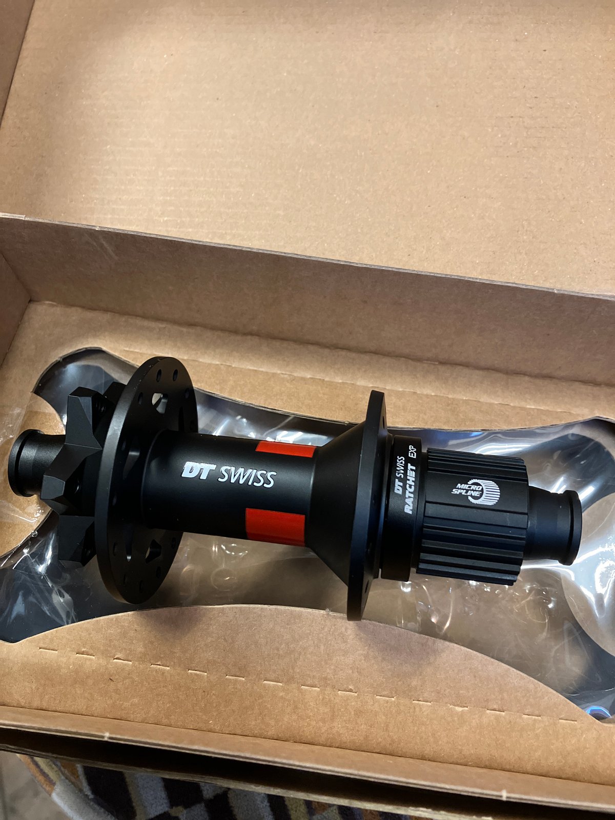 DT Swiss p1800spline スターラチェット化済み　チューブ2本 DT Swiss p1800spline スターラチェット化済み チューブ2本 DT