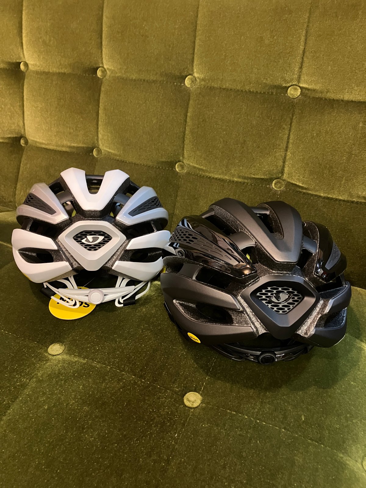 GIRO SYNTHE ヘルメット 美品 GIRO（ジロ）SYNTHE MIPS ASIAN FIT （シンセミップスアジアン