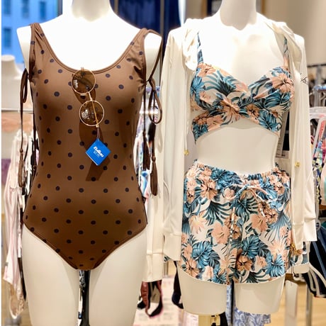 ハイビスカス🌺ビキニ、ショートパンツ3点セット