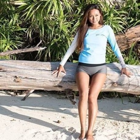 ラッシュパンツ1体型水着　【21W17-81S】MAKA-HOU Rash Guard with Hot Pants