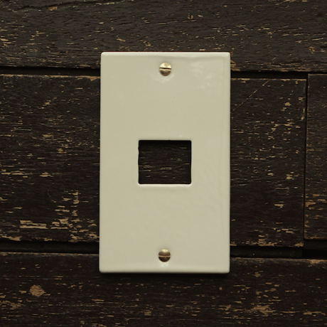 Switch plate 1口