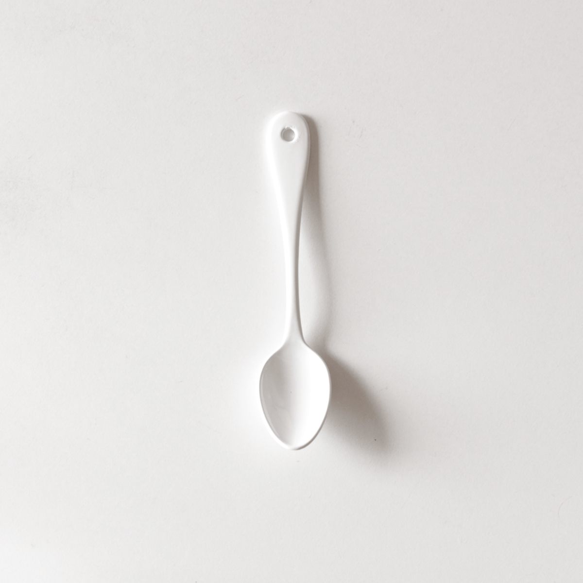 TSUBAME Flatware（小）White | GLOCAL STANDARD PROD