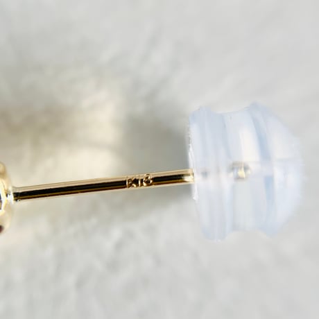 K18 18金イエローゴールド　天然ダイヤモンド　0.32ct ピアス　diamond