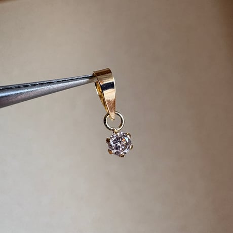 K18YG 希少☆天然ピンクダイヤモンド　0.06ct ペンダントトップ　18金イエローゴールド