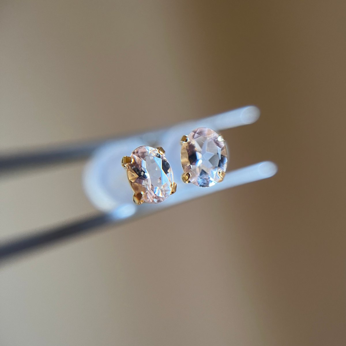 K18 天然石モルガナイト ピアス オーバル18金 morganite | La Melodia