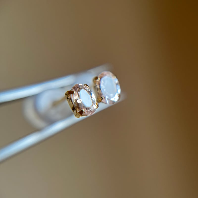 期間限定出品 K18ピアス モルガナイト 0.45×2 K18 天然石モルガナイト ピアス オーバル18金 morganite | La