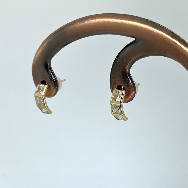 K18 ダイヤピアス　3連 K18金 ダイヤモンド スター 3連風 軟骨ピアス・ボディピアス