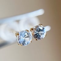 K18YG 天然石サファイア ピアス sapphire 18金 バゲットカット