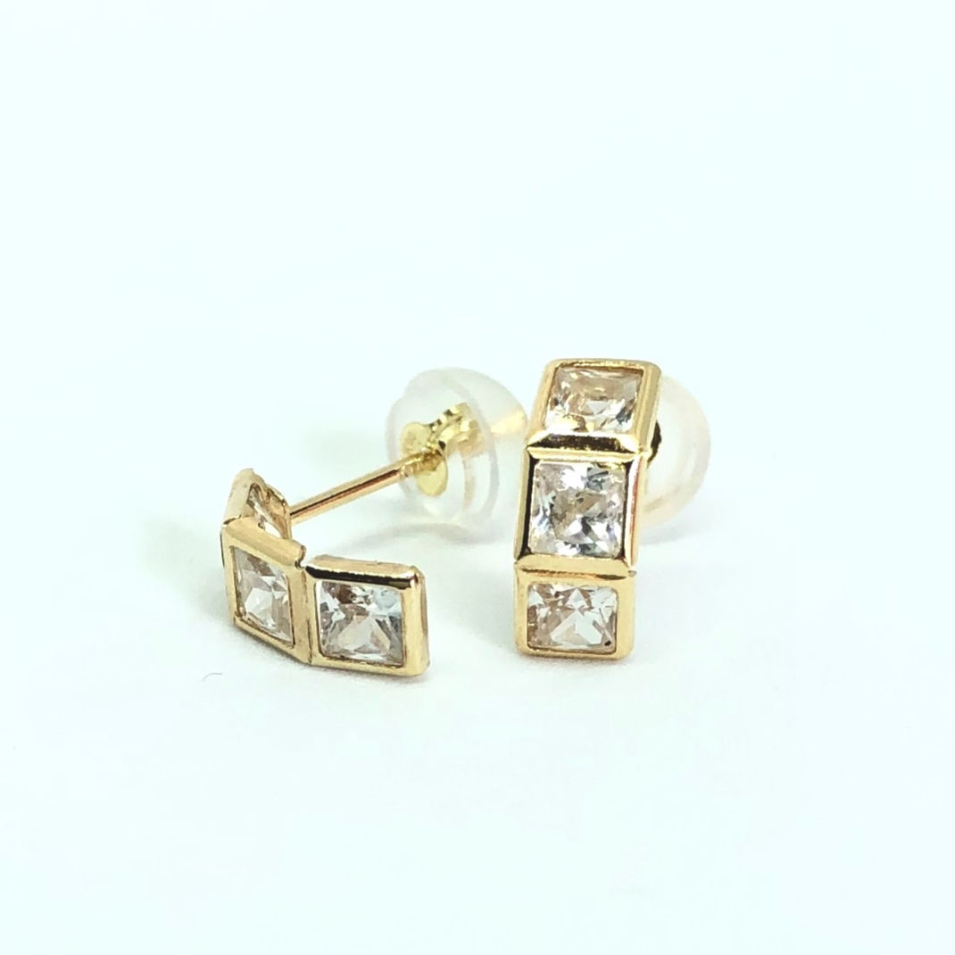 K18 ダイヤピアス　3連 K18 スクエアカット 3連CZダイヤモンドピアス | La Melodia