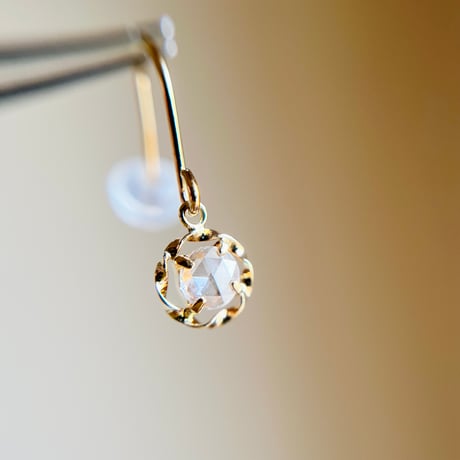 【スペシャルセール☆】 K18 天然ダイヤモンド 0.20ct デザインフックピアス　diamond